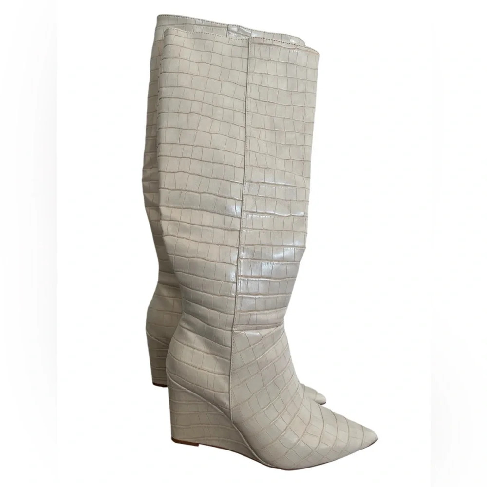 Just Fab Michaela wedge plateform snakeskin boots size 7.5